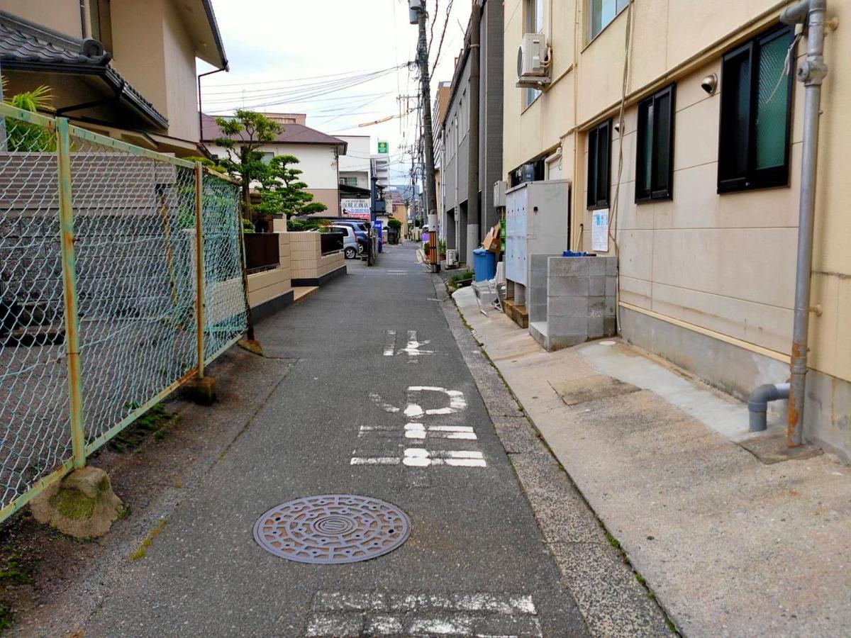West Crab Base Villa Hiroshima Exterior foto